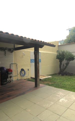 Casa de condomínio para alugar com 170m², 3 quartos e 1 vagaQuintal