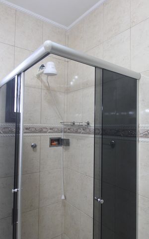 Casa de condomínio para alugar com 243m², 3 quartos e 2 vagasBanheiro