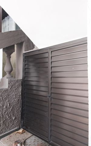 Casa de condomínio para alugar com 243m², 3 quartos e 2 vagasÁrea de serviço - Despensa