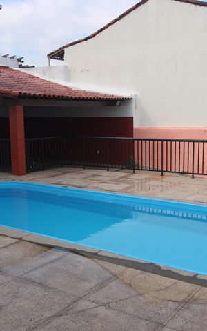 Casa de condomínio para alugar com 243m², 3 quartos e 2 vagasPiscina
