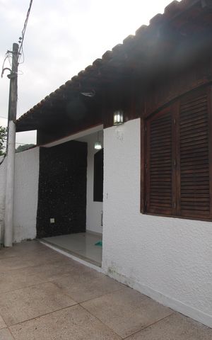 Casa de condomínio para alugar com 243m², 3 quartos e 2 vagasFrente da casa