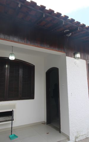 Casa de condomínio para alugar com 243m², 3 quartos e 2 vagasFrente da casa