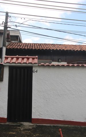 Casa de condomínio para alugar com 243m², 3 quartos e 2 vagasFachada