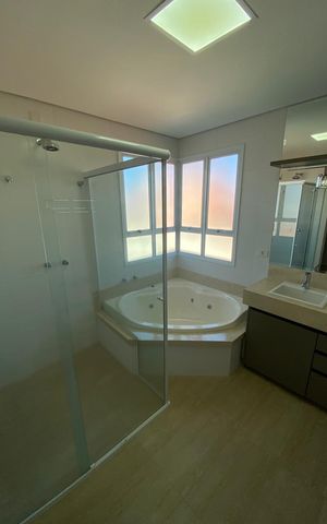 Casa de condomínio à venda com 436m², 4 quartos e 4 vagas