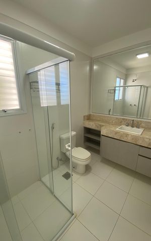 Casa de condomínio à venda com 436m², 4 quartos e 4 vagas