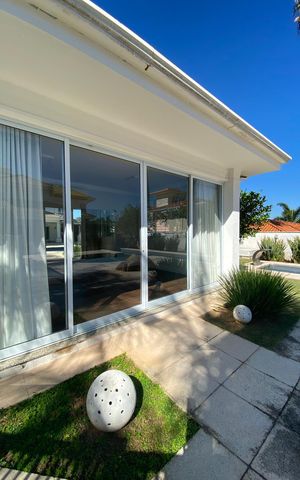 Casa de condomínio à venda com 436m², 4 quartos e 4 vagas