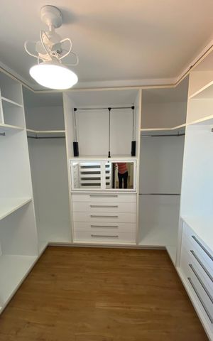 Casa de condomínio à venda com 436m², 4 quartos e 4 vagas