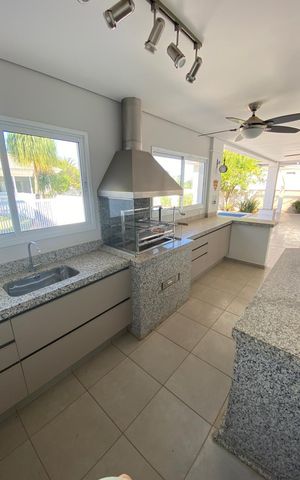 Casa de condomínio à venda com 436m², 4 quartos e 4 vagas