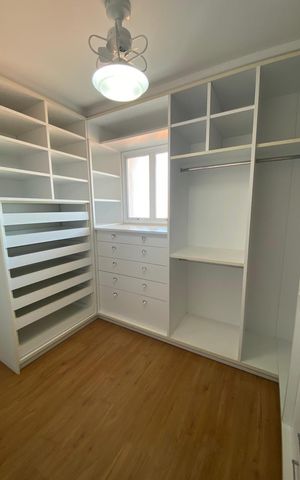 Casa de condomínio à venda com 436m², 4 quartos e 4 vagas