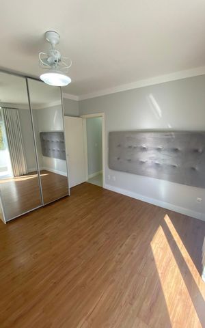 Casa de condomínio à venda com 436m², 4 quartos e 4 vagas