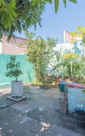 Casa à venda com 200m², 2 quartos e 2 vagas