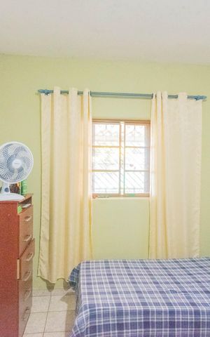 Casa à venda com 200m², 2 quartos e 2 vagas