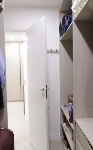 Casa para alugar com 340m², 3 quartos e 2 vagasCloset da suíte 2