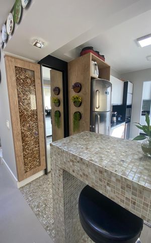 Casa de condomínio à venda com 178m², 3 quartos e 4 vagas
