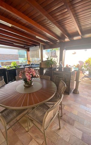 Casa de condomínio à venda com 178m², 3 quartos e 4 vagas