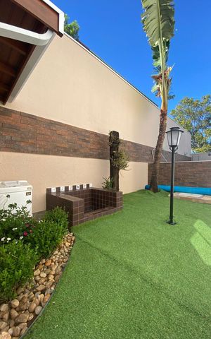 Casa de condomínio à venda com 178m², 3 quartos e 4 vagas