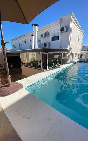 Casa de condomínio à venda com 178m², 3 quartos e 4 vagas