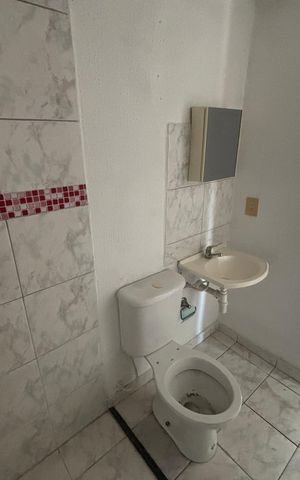Apartamento para alugar com 84m², 2 quartos e 1 vaga Apartamento para alugar com 84m², 2 quartos e 1 vagaBanheiro 1