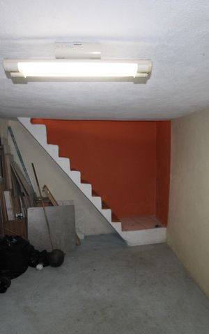 Casa à venda com 189m², 3 quartos e 7 vagasÁrea de Serviço - Quarto