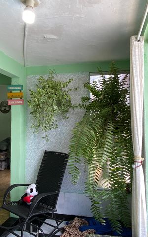Casa à venda com 159m², 2 quartos e 3 vagas Casa à venda com 159m², 2 quartos e 3 vagasSala