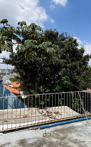 Casa à venda com 159m², 2 quartos e 3 vagas Casa à venda com 159m², 2 quartos e 3 vagasVaranda