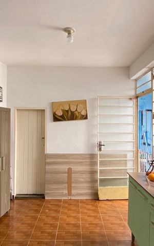 Casa à venda com 159m², 2 quartos e 3 vagas Casa à venda com 159m², 2 quartos e 3 vagasÁrea de Serviço