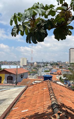 Casa à venda com 159m², 2 quartos e 3 vagas Casa à venda com 159m², 2 quartos e 3 vagasVaranda - Vista