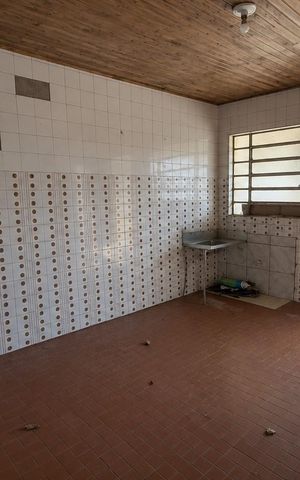 Casa à venda com 106m², 2 quartos e 2 vagas Casa à venda com 106m², 2 quartos e 2 vagasCozinha
