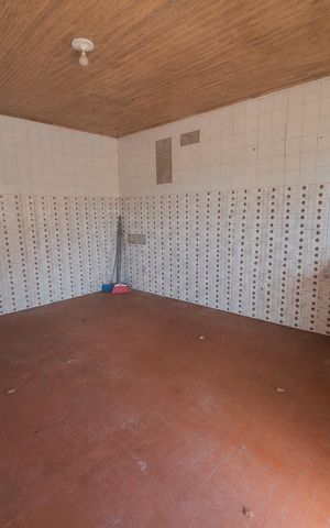 Casa à venda com 106m², 2 quartos e 2 vagas Casa à venda com 106m², 2 quartos e 2 vagasCozinha