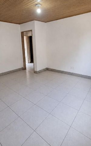 Casa à venda com 106m², 2 quartos e 2 vagas Casa à venda com 106m², 2 quartos e 2 vagasÁrea Comum