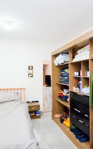 Casa à venda com 187m², 2 quartos e 2 vagasSuíte - Casa 2