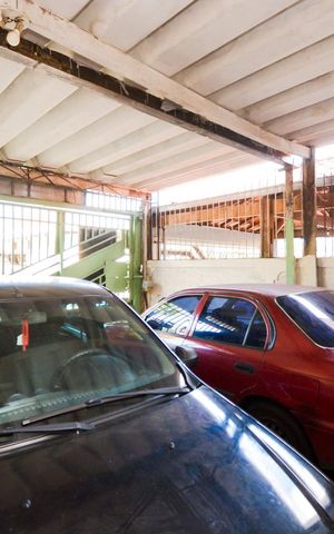 Casa à venda com 187m², 2 quartos e 2 vagasGaragem