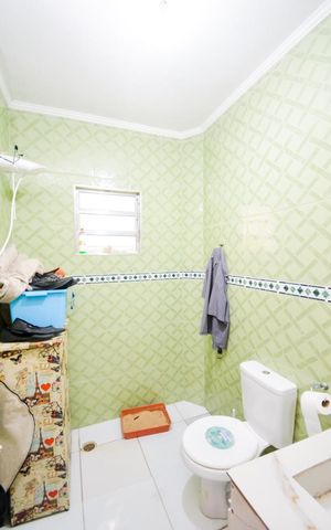 Casa à venda com 187m², 2 quartos e 2 vagasBanheiro Social