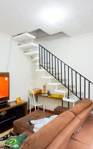 Casa à venda com 187m², 2 quartos e 2 vagasSala - Casa 2