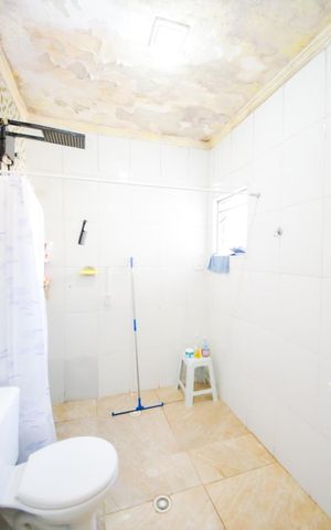 Casa à venda com 187m², 2 quartos e 2 vagasBanheiro da Suíte - Casa 2