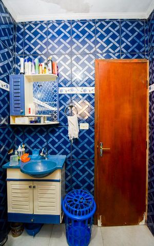 Casa à venda com 187m², 2 quartos e 2 vagasBanheiro