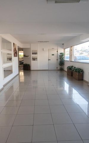 Apartamento à venda com 57m², 2 quartos e 2 vagas Apartamento à venda com 57m², 2 quartos e 2 vagasHall social
