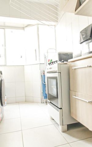Apartamento à venda com 57m², 2 quartos e 2 vagas Apartamento à venda com 57m², 2 quartos e 2 vagasCozinha e Área de Serviço