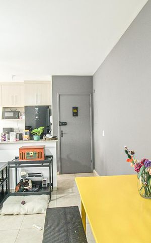 Apartamento à venda com 57m², 2 quartos e 2 vagas Apartamento à venda com 57m², 2 quartos e 2 vagasSala