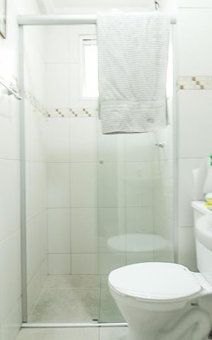 Apartamento à venda com 57m², 2 quartos e 2 vagas Apartamento à venda com 57m², 2 quartos e 2 vagasBanheiro