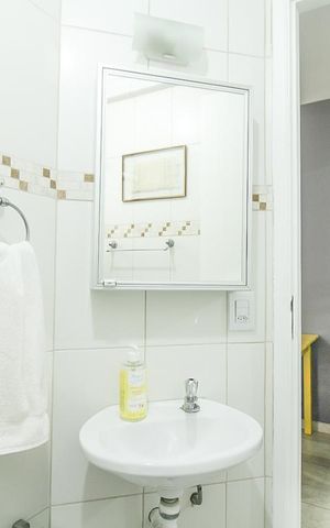 Apartamento à venda com 57m², 2 quartos e 2 vagas Apartamento à venda com 57m², 2 quartos e 2 vagasBanheiro