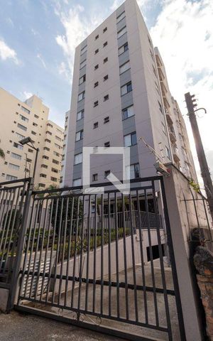 Apartamento à venda com 57m², 2 quartos e 2 vagas Apartamento à venda com 57m², 2 quartos e 2 vagasFachada