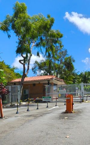 Casa para alugar com 21m², 1 quarto e 2 vagas Casa para alugar com 21m², 1 quarto e 2 vagasÁrea externa