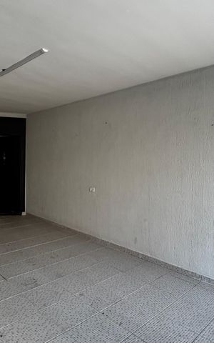 Casa à venda com 250m², 3 quartos e 4 vagas Casa à venda com 250m², 3 quartos e 4 vagasGaragem