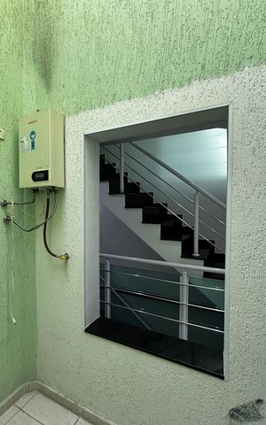 Casa à venda com 250m², 3 quartos e 4 vagas Casa à venda com 250m², 3 quartos e 4 vagasJardim de Inverno