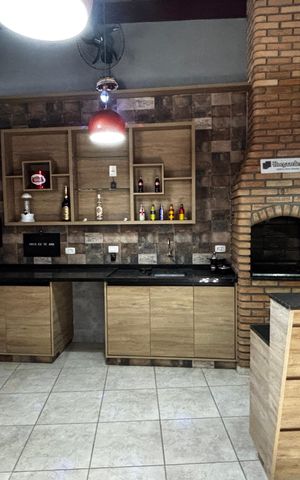 Casa à venda com 250m², 3 quartos e 4 vagas Casa à venda com 250m², 3 quartos e 4 vagasÁrea Gourmet