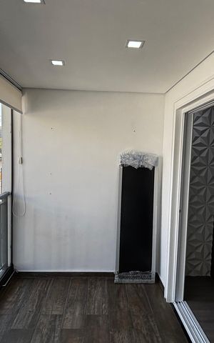 Casa à venda com 250m², 3 quartos e 4 vagas Casa à venda com 250m², 3 quartos e 4 vagasSala Varanda