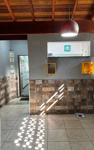 Casa à venda com 250m², 3 quartos e 4 vagas Casa à venda com 250m², 3 quartos e 4 vagasÁrea Gourmet