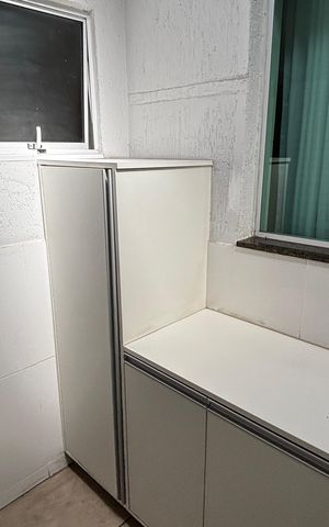 Casa à venda com 250m², 3 quartos e 4 vagas Casa à venda com 250m², 3 quartos e 4 vagasÁrea de Serviço