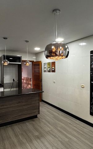 Casa à venda com 250m², 3 quartos e 4 vagas Casa à venda com 250m², 3 quartos e 4 vagasCozinha